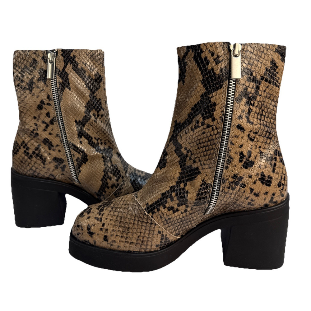 Topshop Snakeskin‎ Chelsea Boots Chunky Heel Platform Women's Size 8-8.5 NWOB